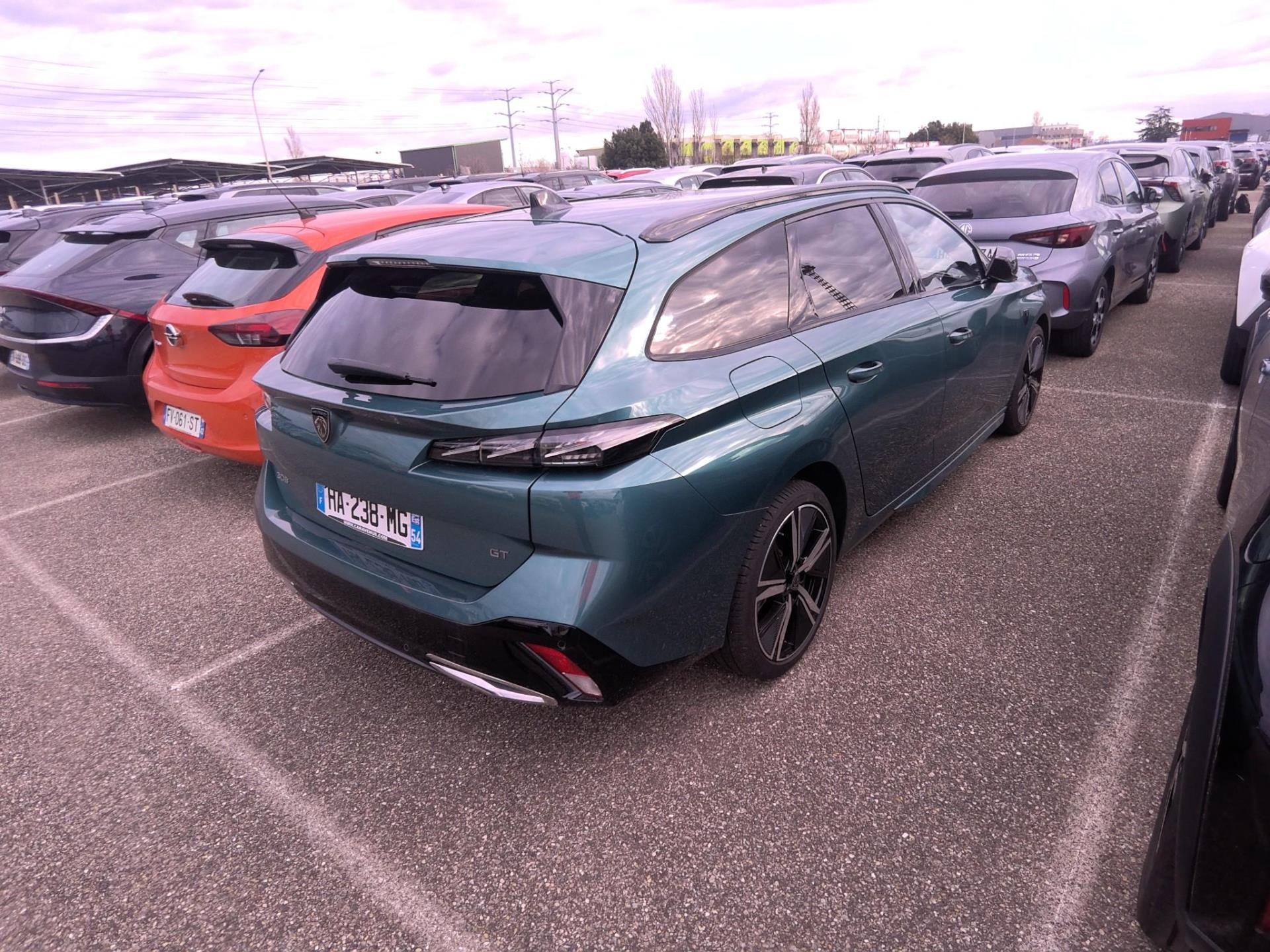 Peugeot 308 SW BlueHDi 130ch S&S EAT8 GT 2024