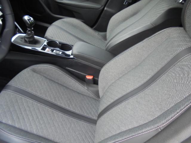 Foto Peugeot 2008 14
