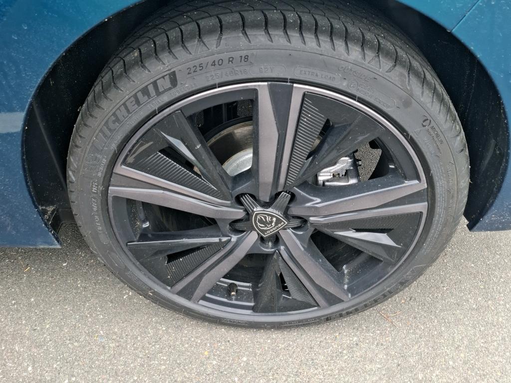 Peugeot 308 Hybrid 145 e-DCS6 GT 2025