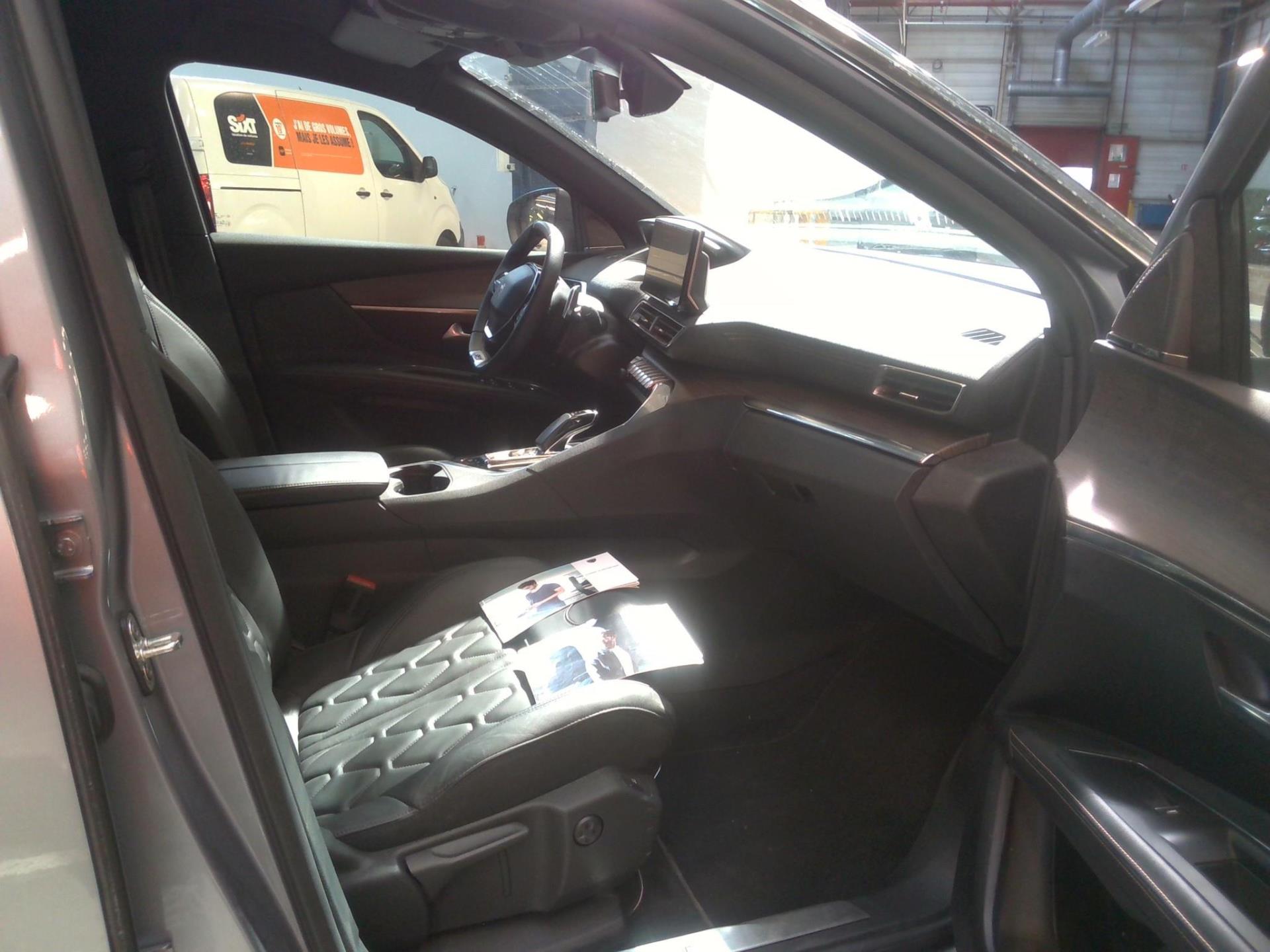 Peugeot 3008 Hybrid4 300 e-EAT8 GT Pack 2022