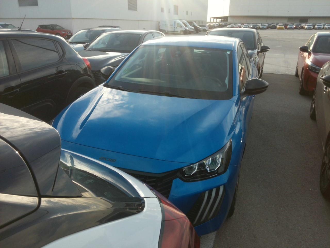 Foto Peugeot 208 8