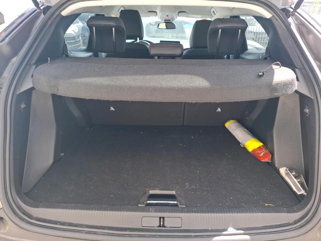 Peugeot 2008 BlueHDi 130 S&S EAT8 Allure 2021