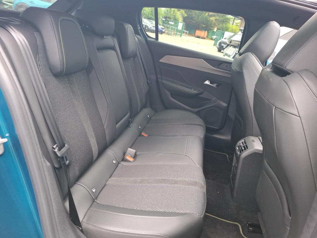 Peugeot 308 Hybrid 145 e-DCS6 GT 2025