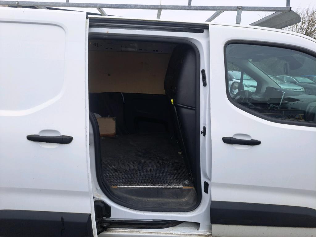 Peugeot PARTNER FOURGON STANDARD 650 KG BLUEHDI 100 S&S BVM5 ASPHALT 2019