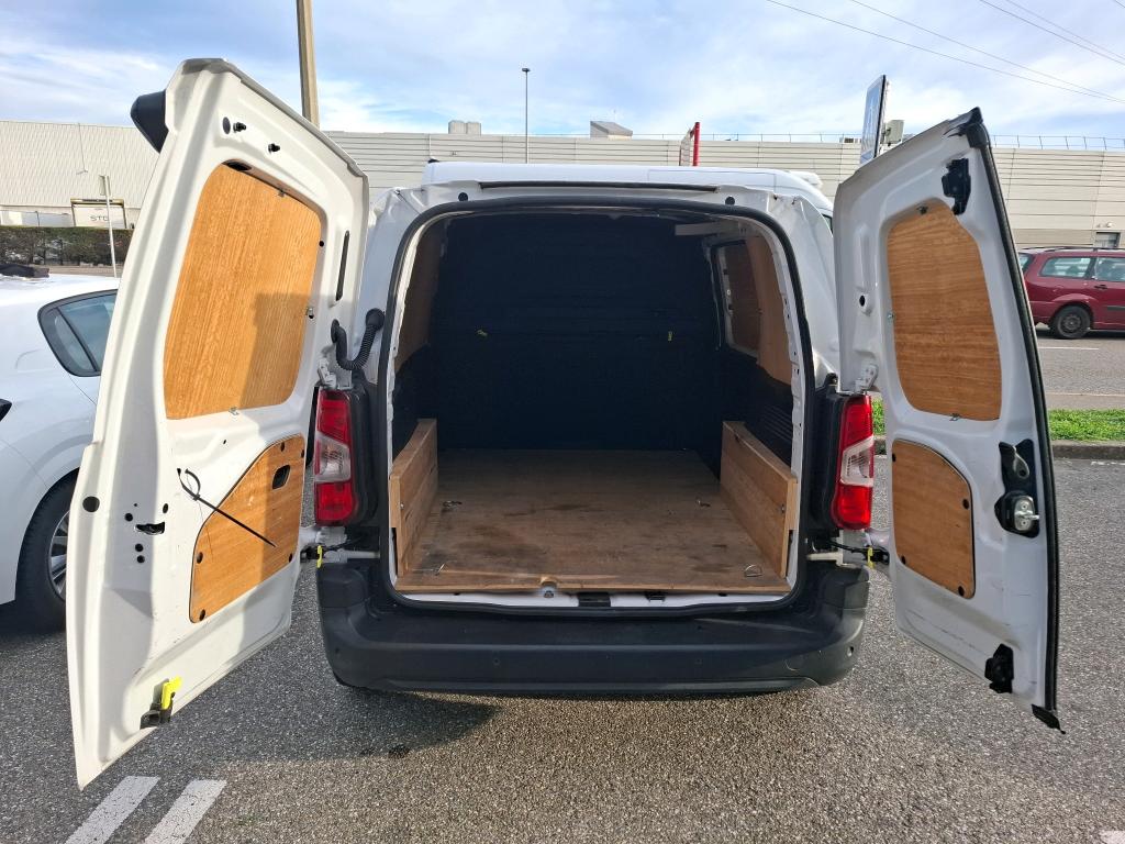 Peugeot PARTNER FOURGON STANDARD 650 KG BLUEHDI 130 S&S EAT8 ASPHALT 2022