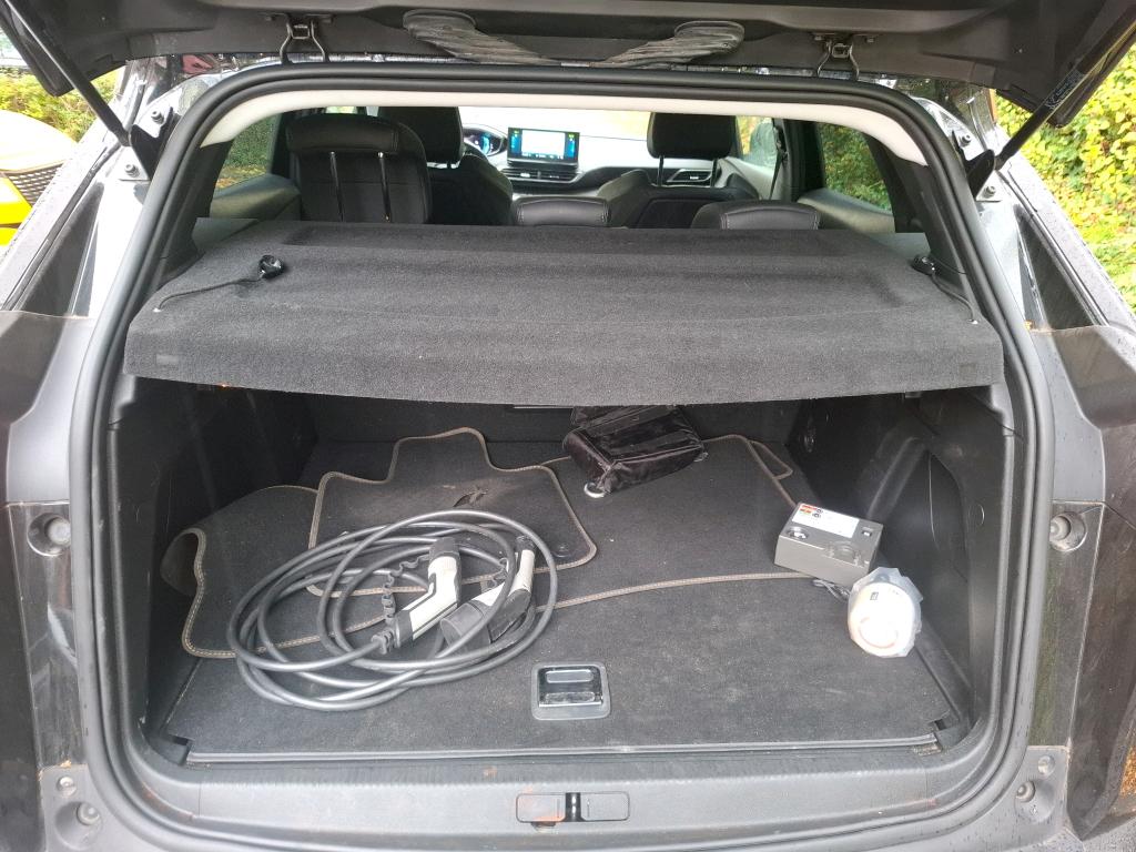 Peugeot 3008 Hybrid 225 e-EAT8 Roadtrip 2021