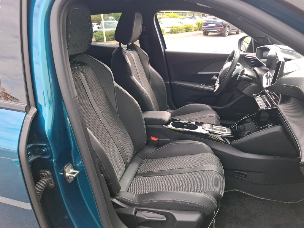 Peugeot 2008 Hybrid 145 ch e-DCS6 GT 2025