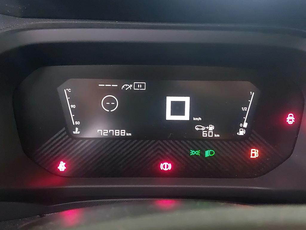 Citroen C4 SOCIETE BLUEHDI 110 S&S BVM6 LIVE PACK BUSINESS R 2022