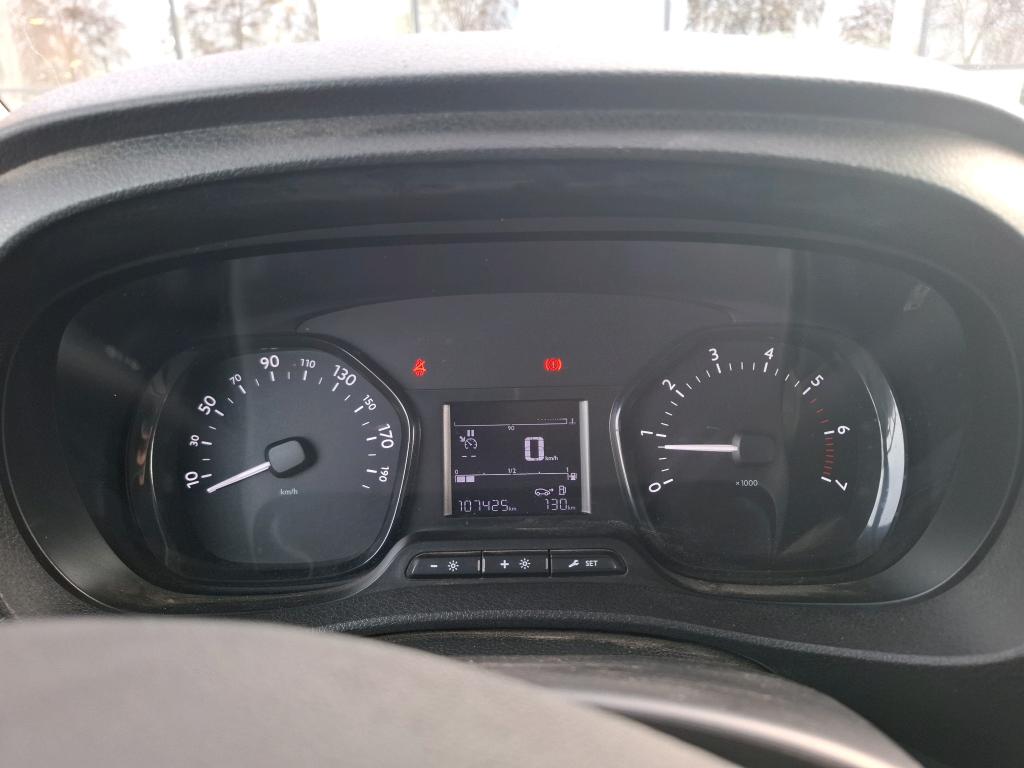 Peugeot EXPERT FGN TOLE STANDARD 2.0 BLUEHDI 120 S&S BVM6 PREMIUM 2018