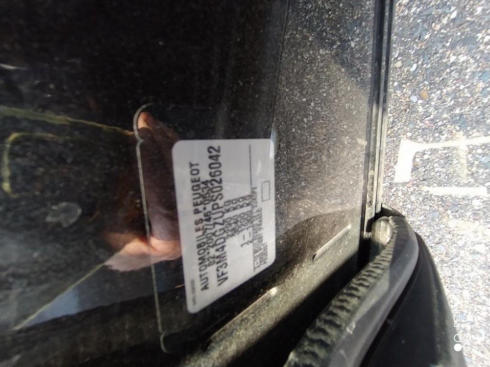Foto Peugeot 3008 Hybrid 2