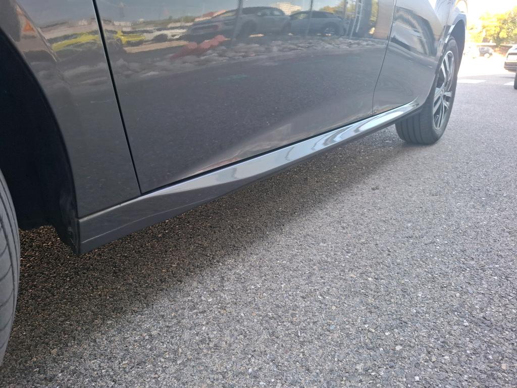Peugeot 208 PureTech 100 S&S EAT8 Allure 2022