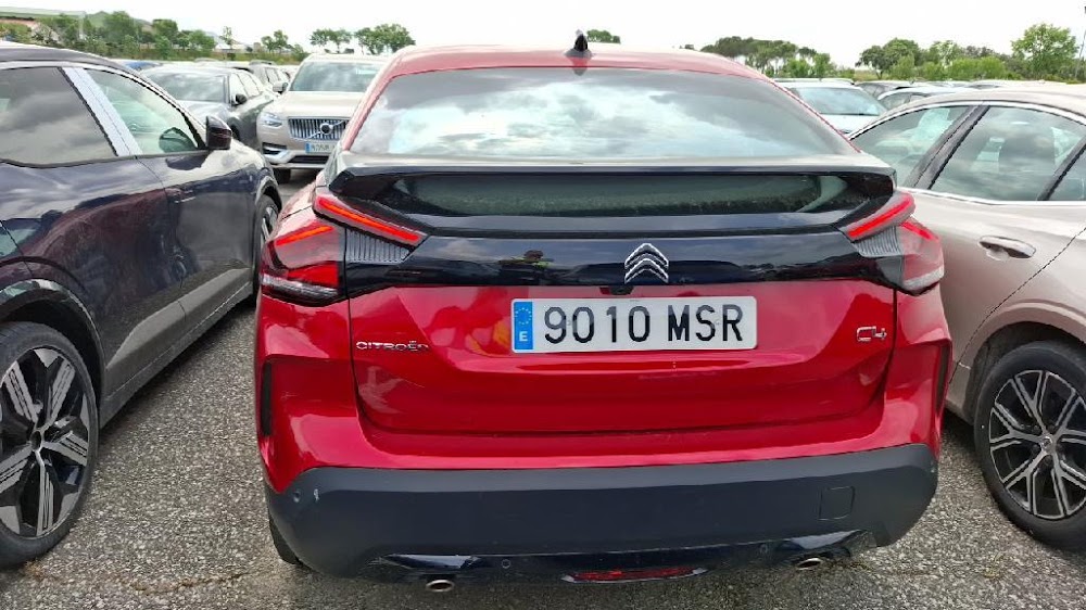 Foto Citroën C4 X 8