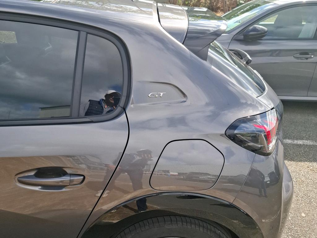 Peugeot 208 PureTech 130 S&S EAT8 GT Pack 2022