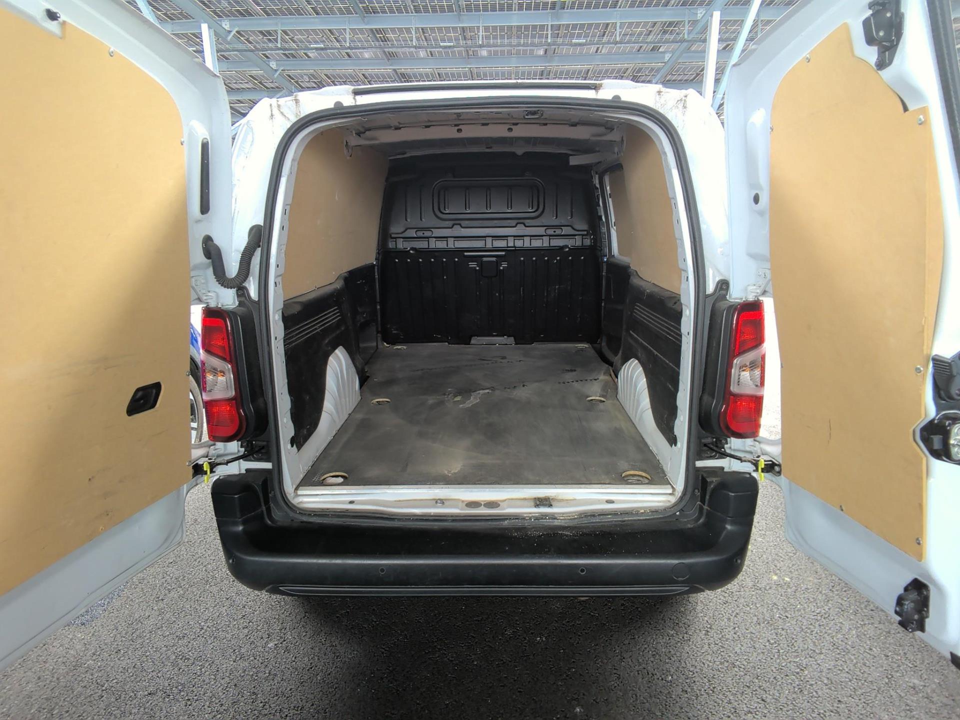Citroen BERLINGO VAN TAILLE XL 950KG BLUEHDI 100 S&S BVM6 2023
