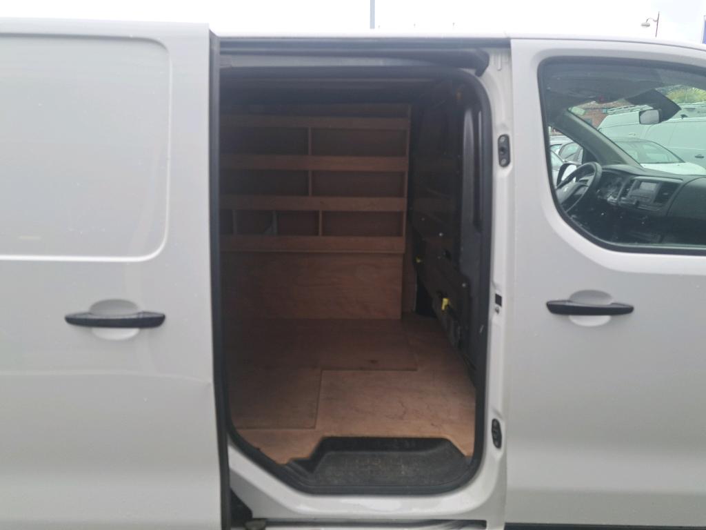Peugeot EXPERT FGN TOLE COMPACT BLUEHDI 120 S&S EAT8 PREMIUM 2020