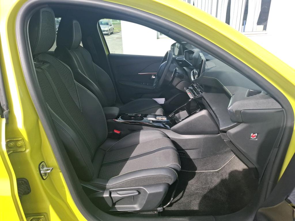 Peugeot 208 Hybrid 145 ch e-DCS6 GT 2025