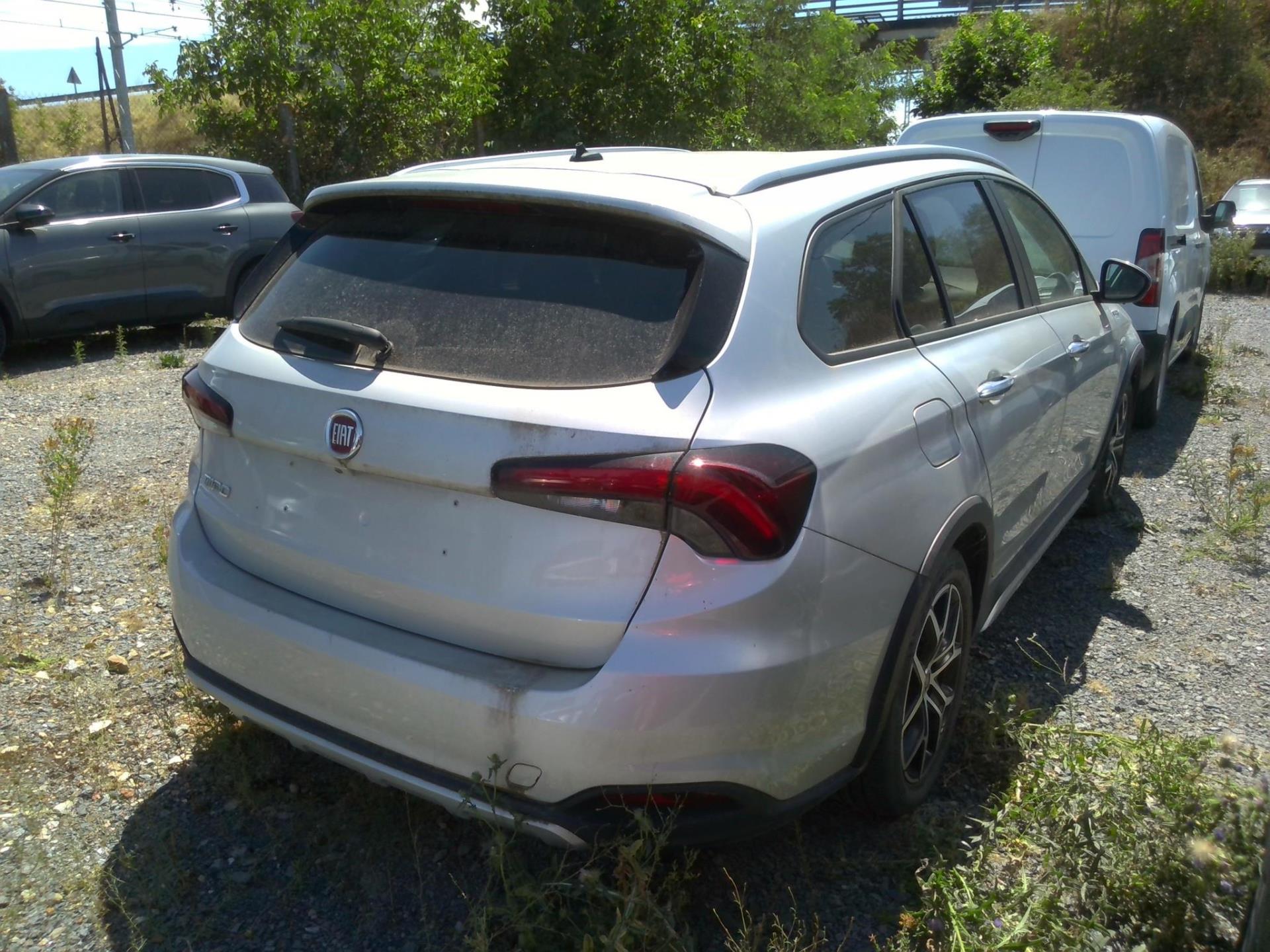 FIAT Tipo Cross SW 1.6 Multijet 130 ch S&S Plus 2023