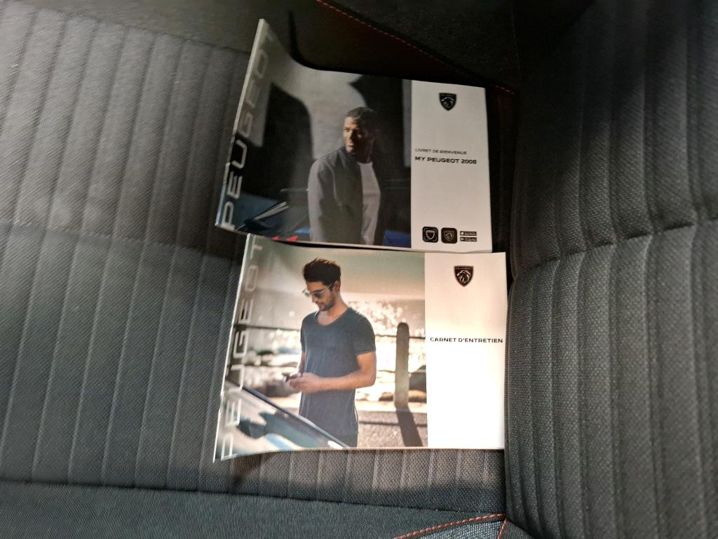 Peugeot 2008 PureTech 100 S&S BVM6 Active 2022