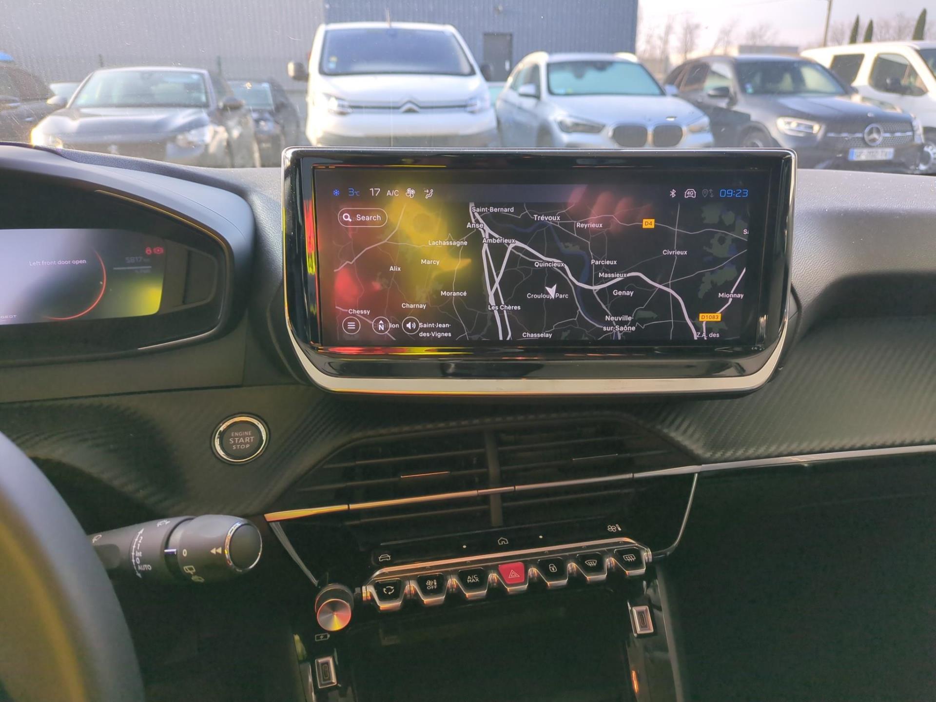 Peugeot 208 Hybrid 100 e-DCS6 Allure 2024
