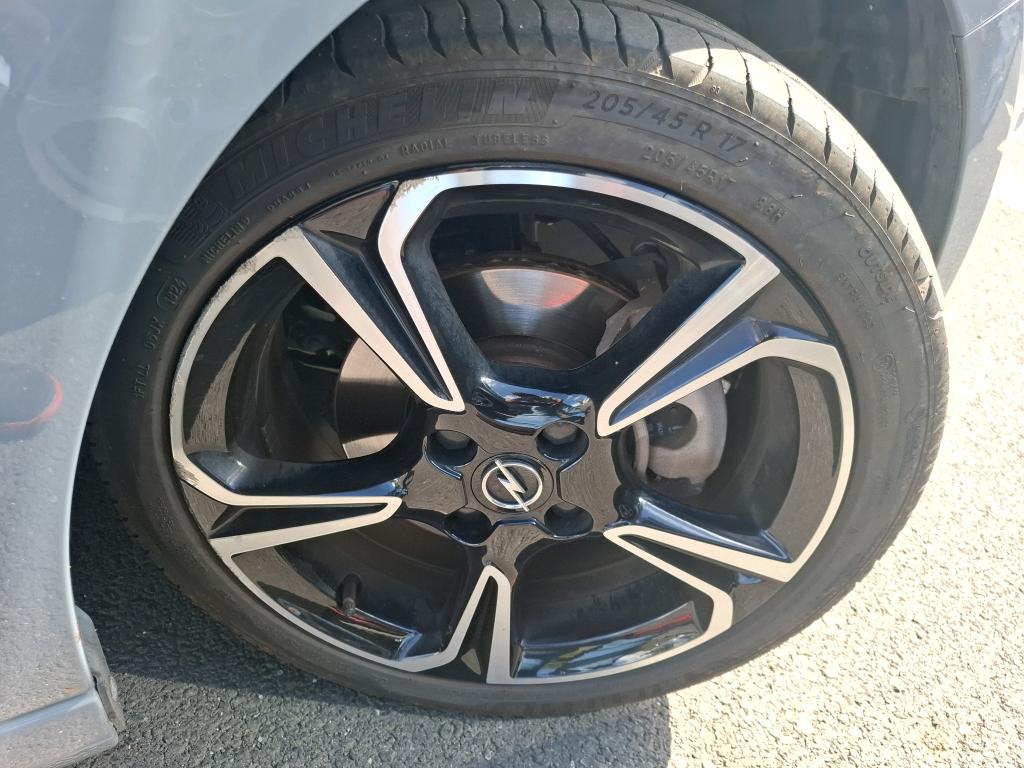 Opel Corsa 1.2 Turbo Hybrid 136 ch e-DCT6 GS 2024