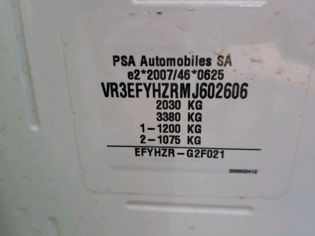 Peugeot PARTNER FOURGON STANDARD 650 KG BLUEHDI 130 S&S EAT8 ASPHALT 2021