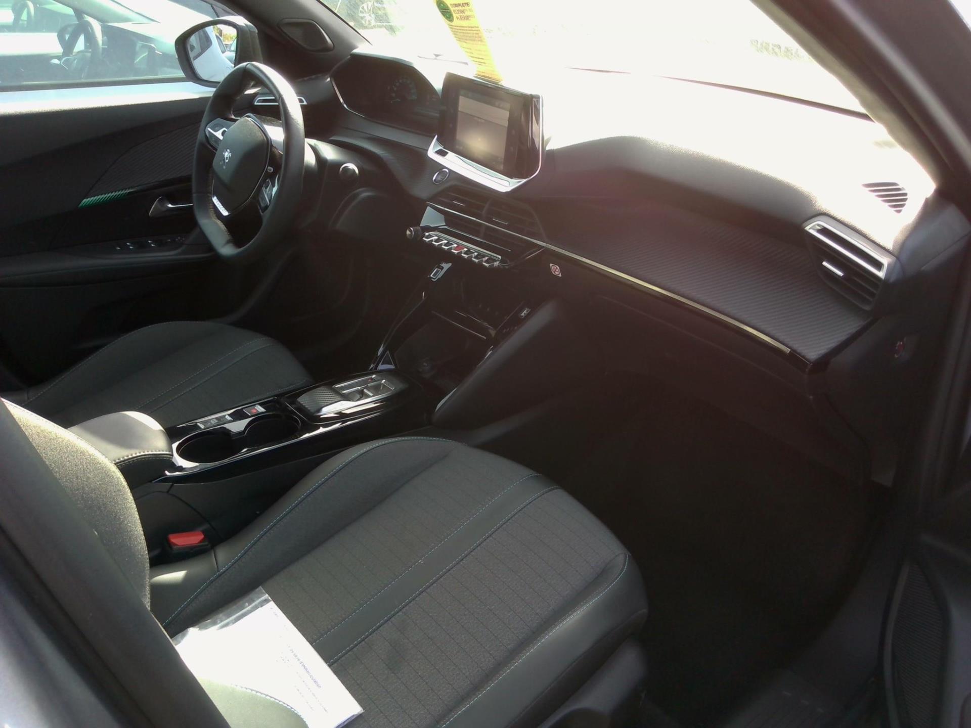 Peugeot 2008 Electrique 136 ch Allure 2023