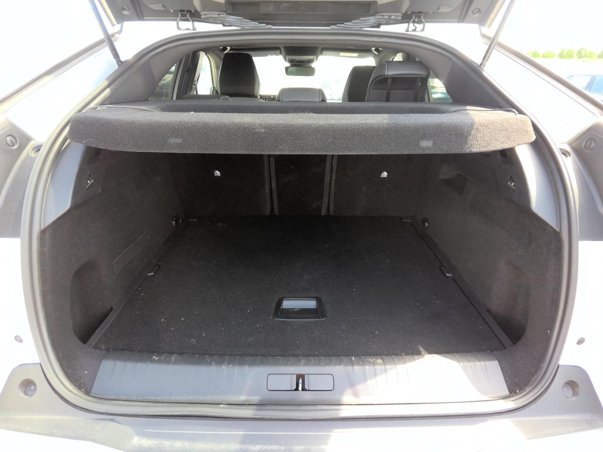 Peugeot 3008 Hybrid 136 e-DCS6 Allure 2024