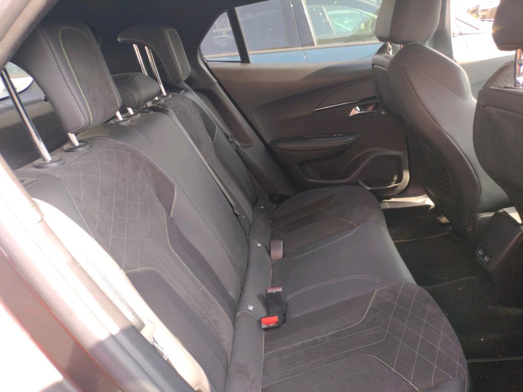 Peugeot 2008 BlueHDi 130 S&S EAT8 GT Pack 2021