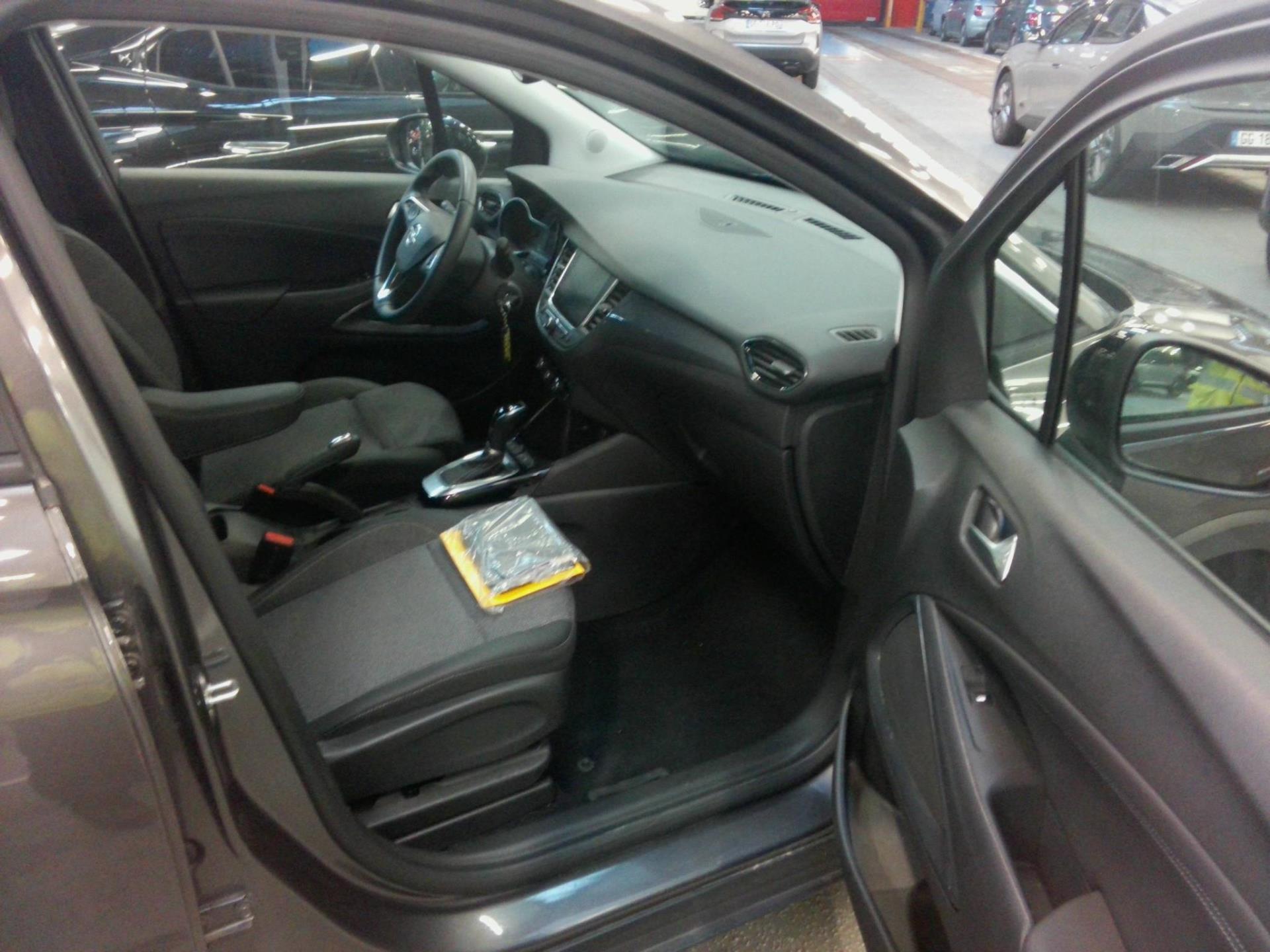 Opel Crossland 1.2 Turbo 130 ch BVA6 Elegance Business 2023