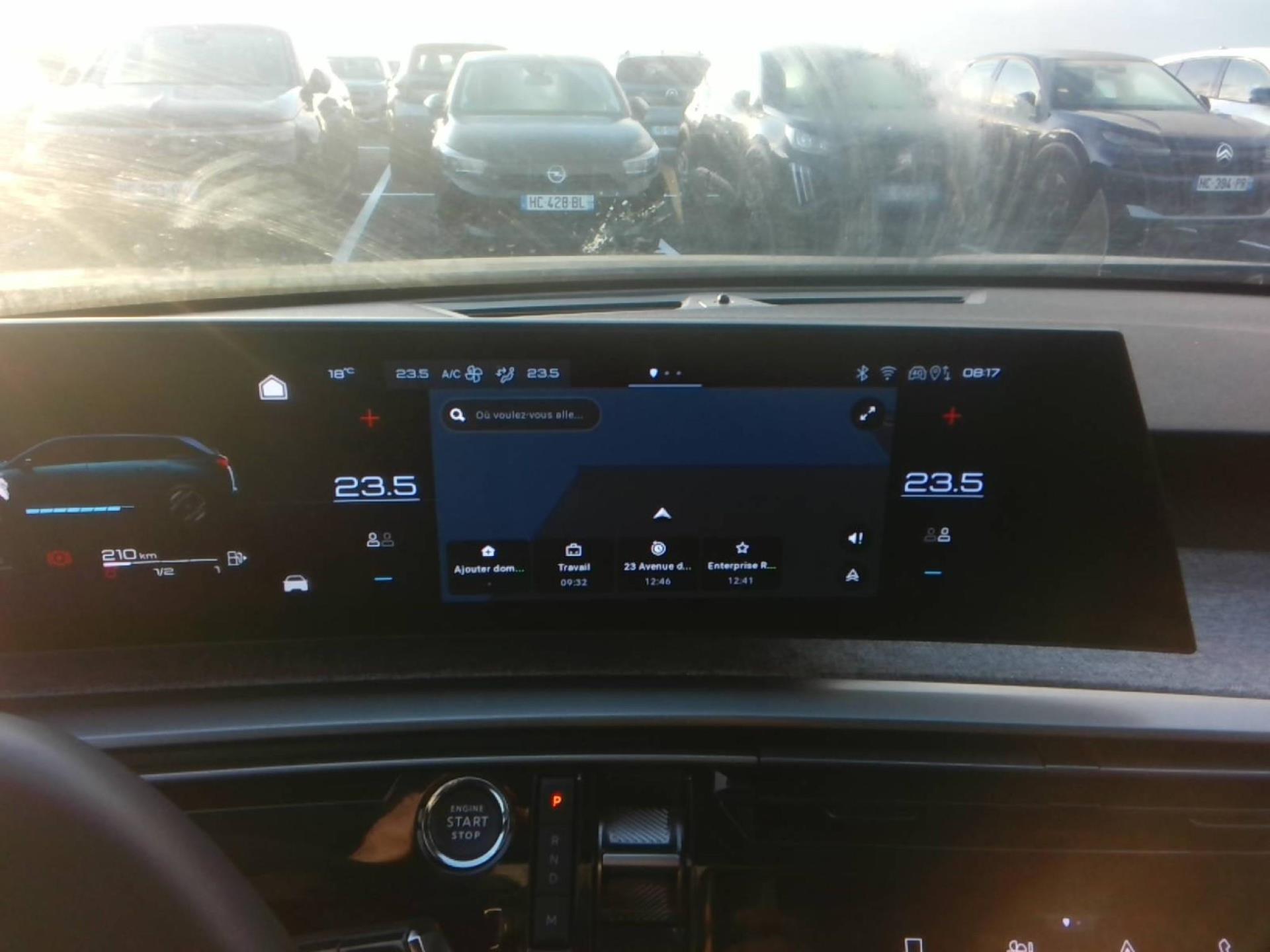 Peugeot 5008 Hybrid 136 e-DCS6 Allure 2025