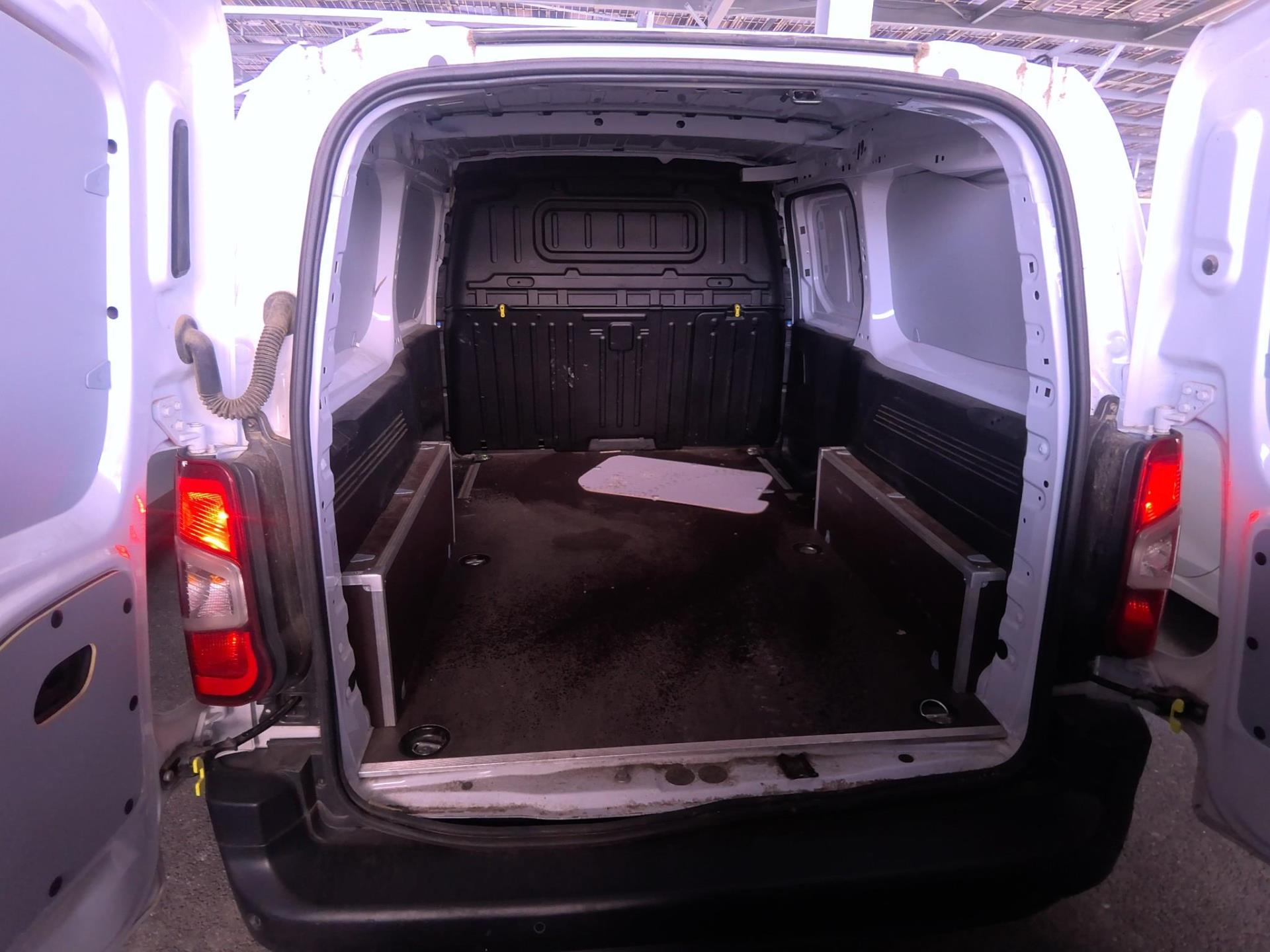 Citroen BERLINGO VAN TAILLE XL 950KG BLUEHDI 100 S&S BVM6 2024