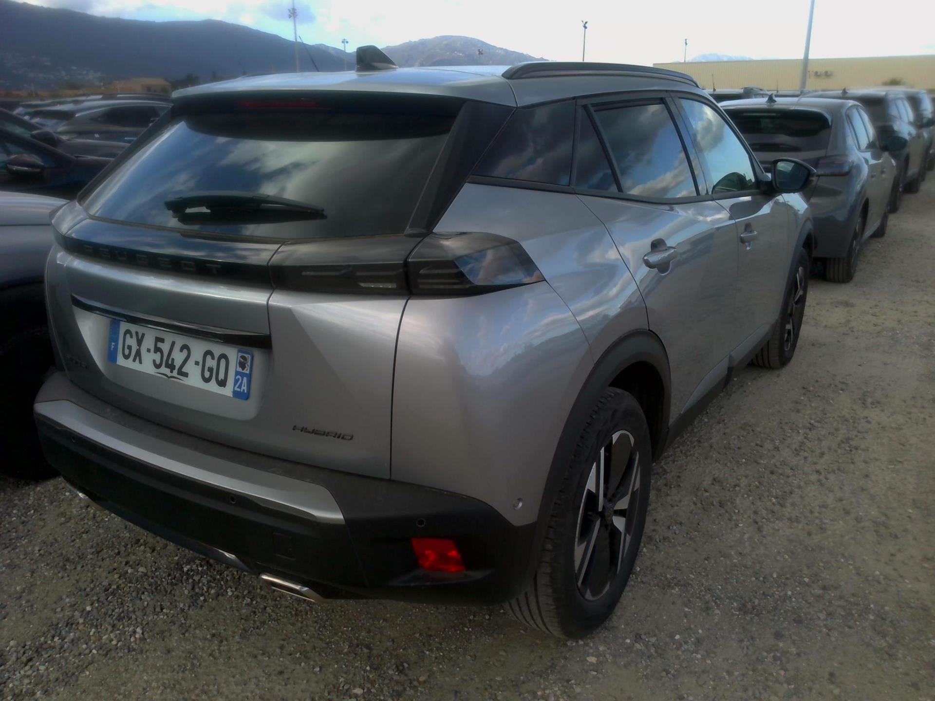 Peugeot 2008 Hybrid 136 e-DCS6 Allure 2024