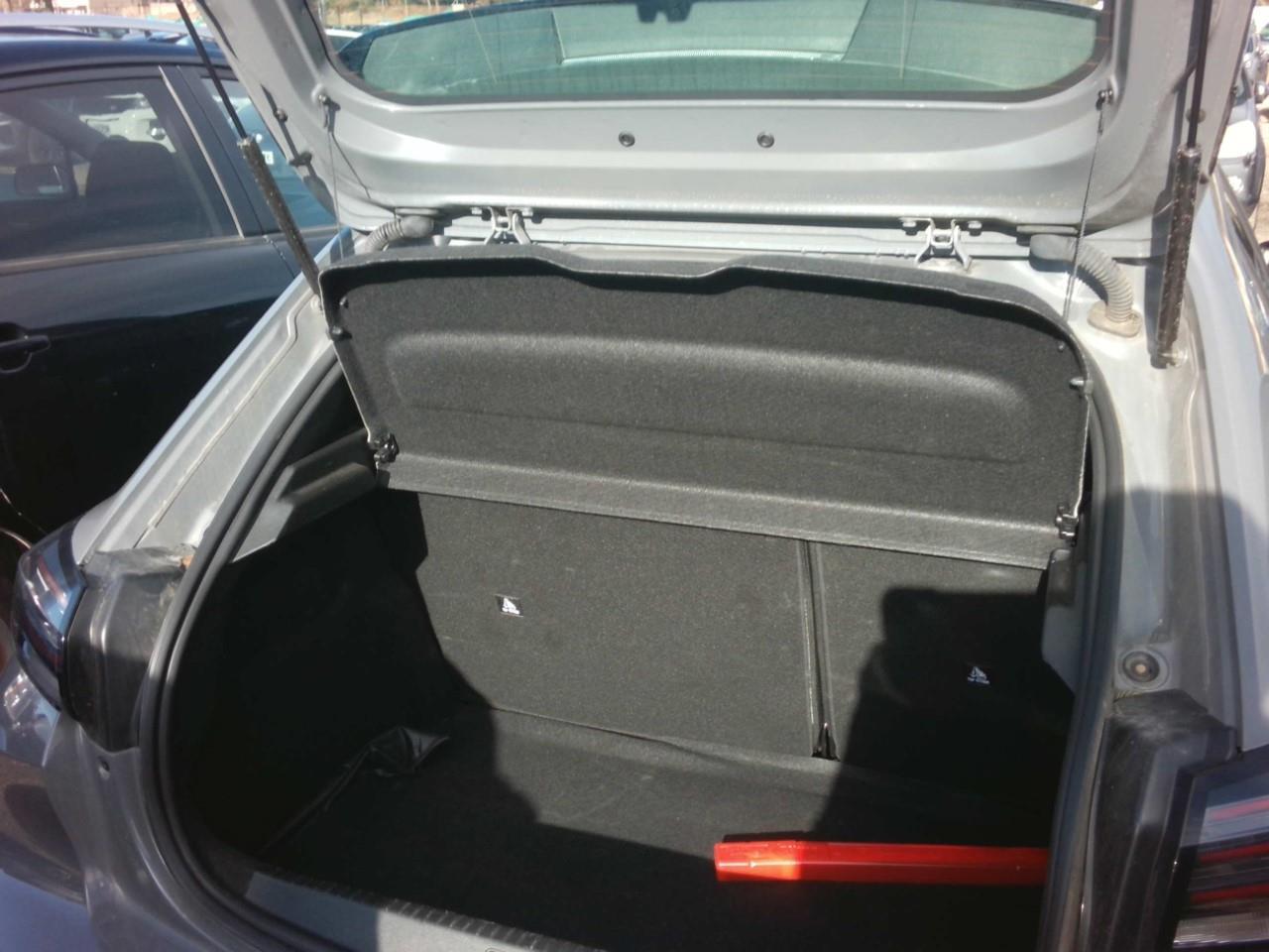 Foto Peugeot 208 17