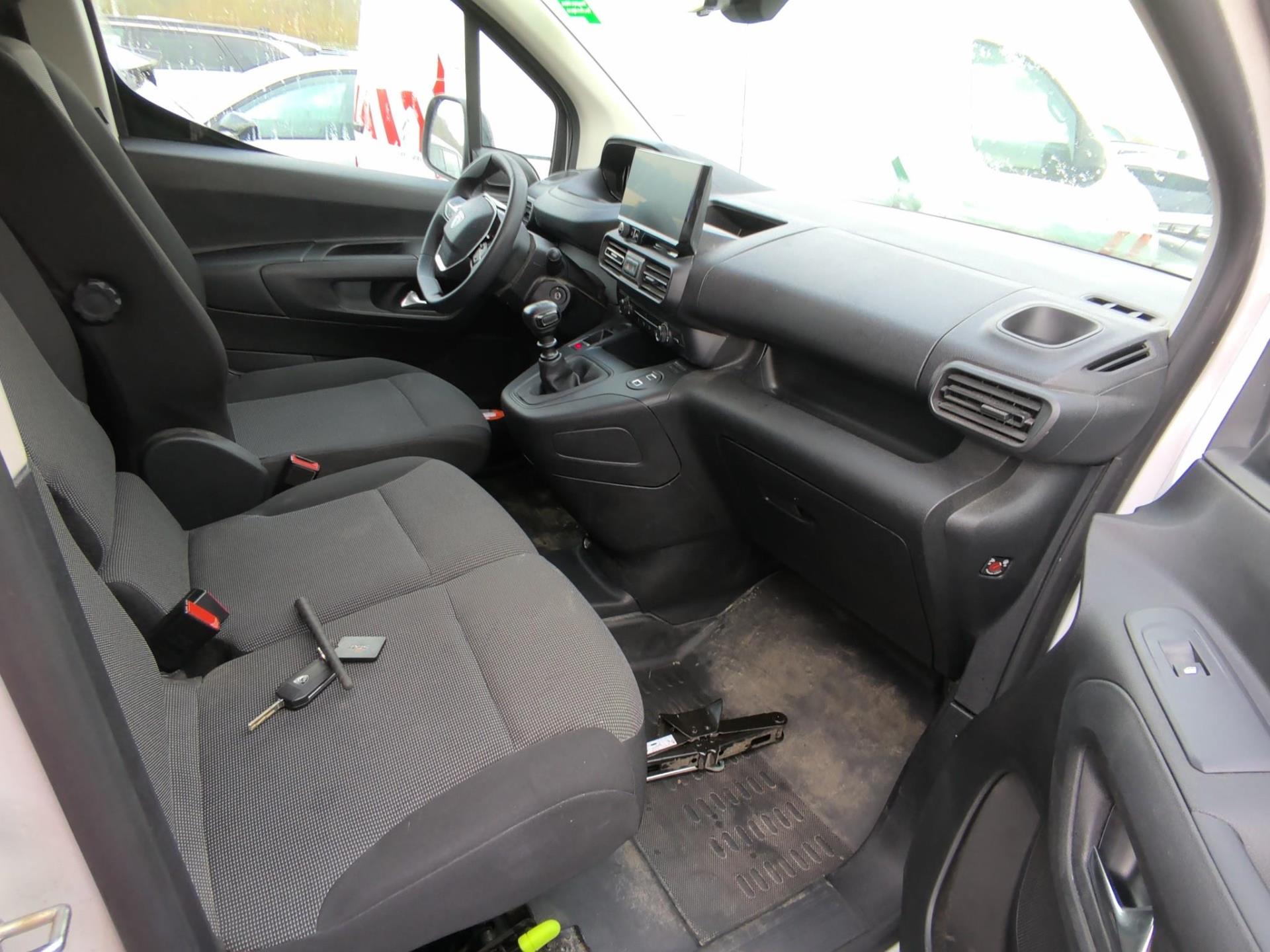 Peugeot PARTNER FOURGON XL 950 KG BLUEHDI 100 S&S BVM6  2024