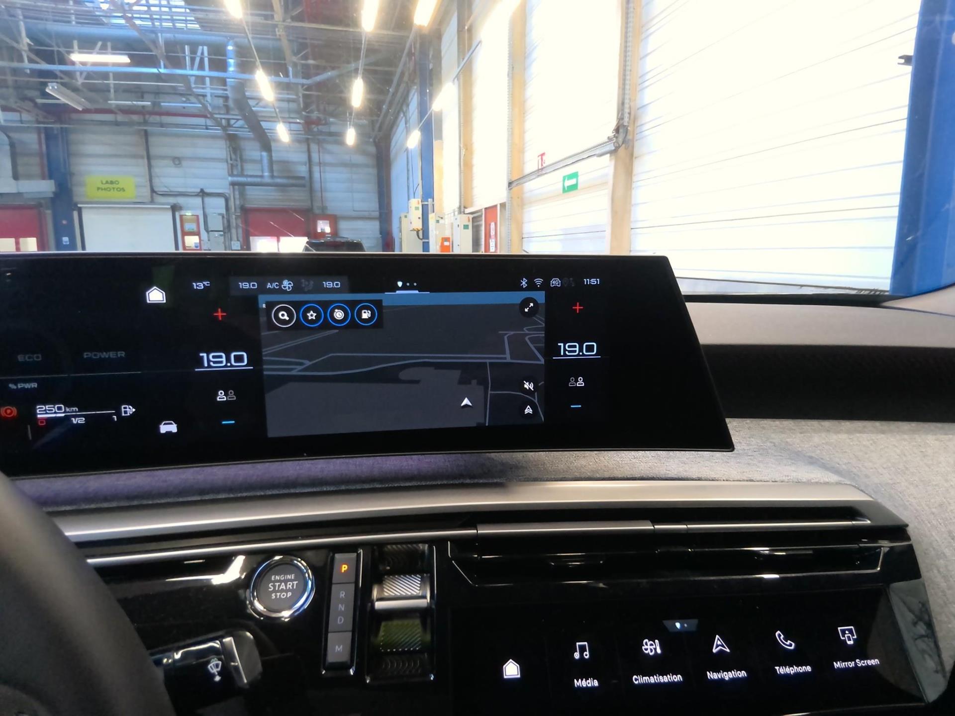 Peugeot 3008 Hybrid 145 e-DCS6 Allure 2025