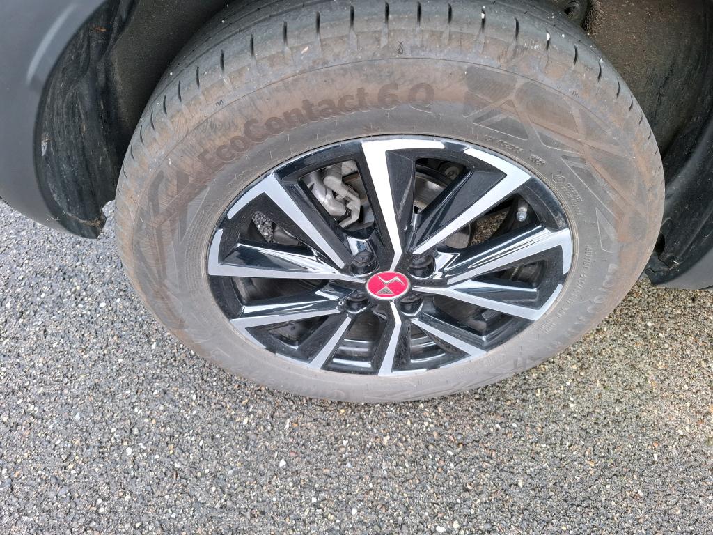 DS DS 3 PureTech 130 EAT8 Performance Line 2024