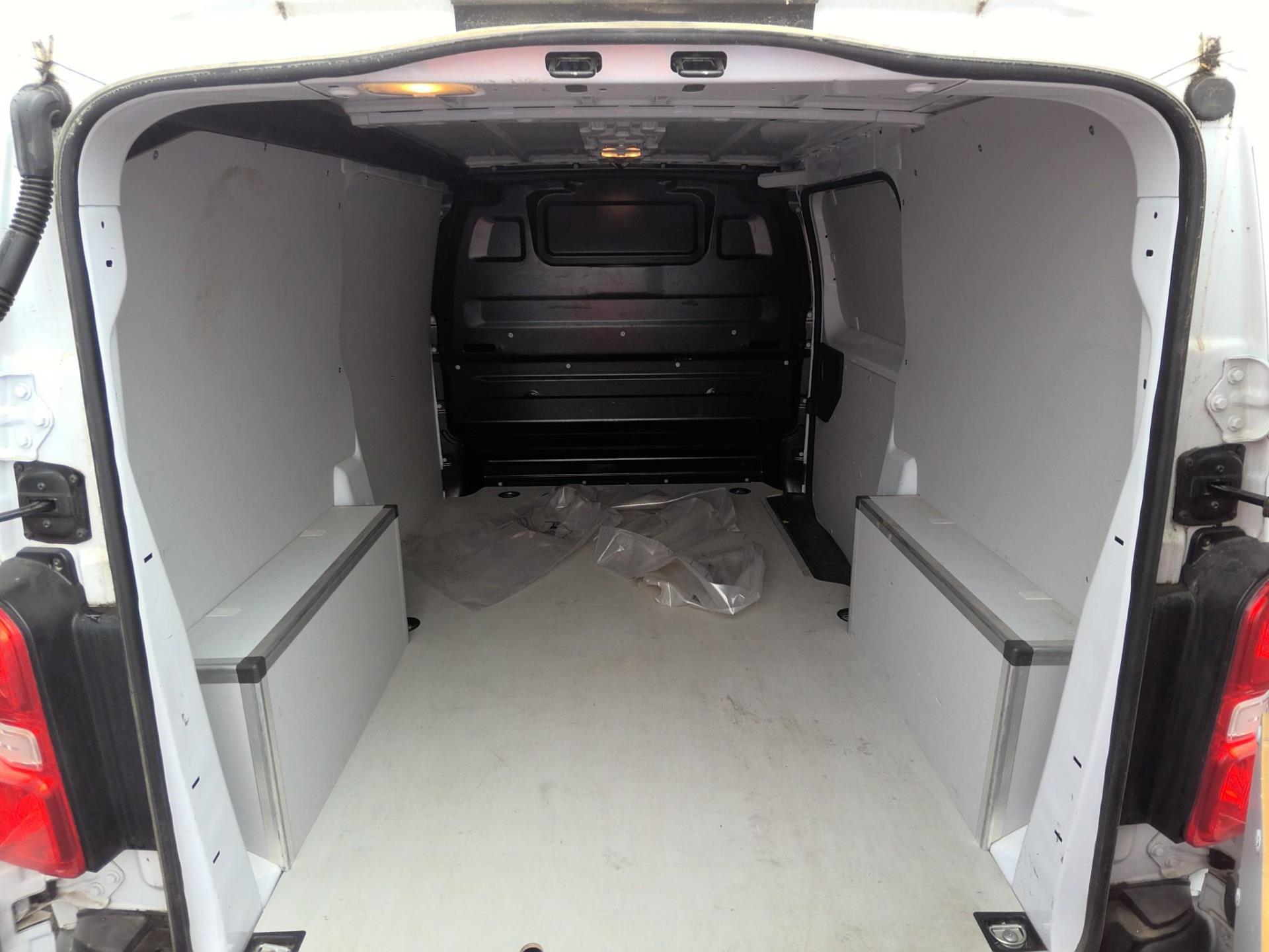 Opel VIVARO FGN TAILLE M BLUEHDI 120 S&S BVM6  2023