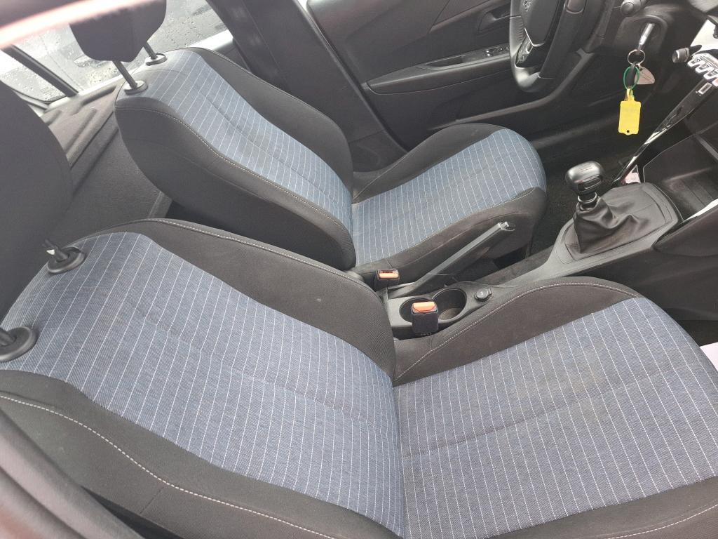 Peugeot 208 BLUEHDI 100 S&S BVM6 PREMIUM 2022