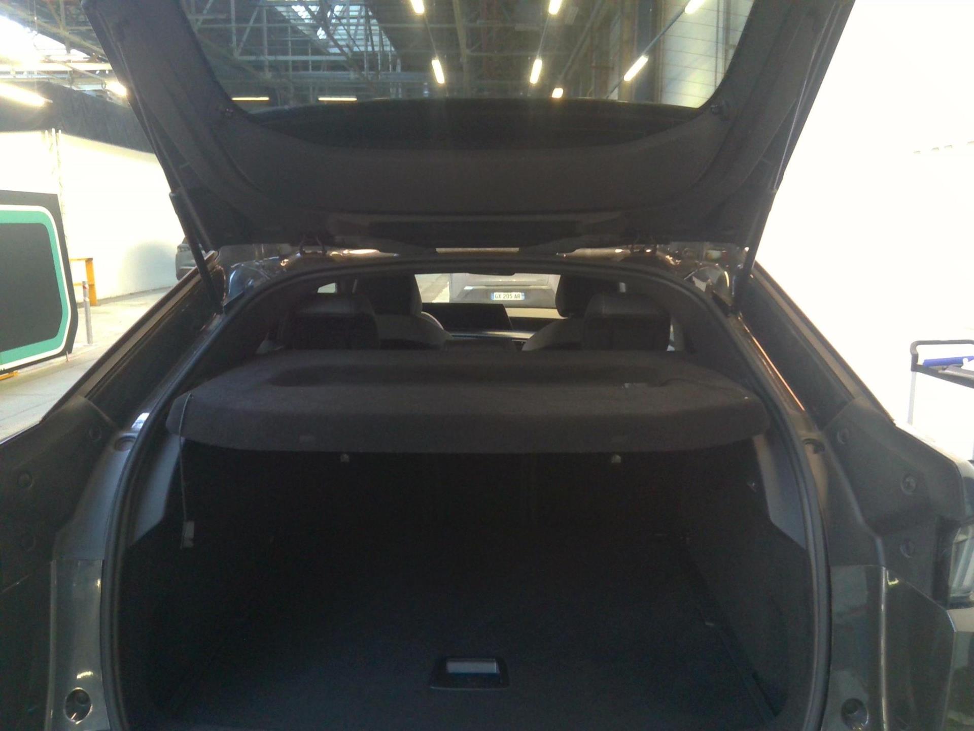 Peugeot 3008 Hybrid 136 e-DCS6 Allure 2024