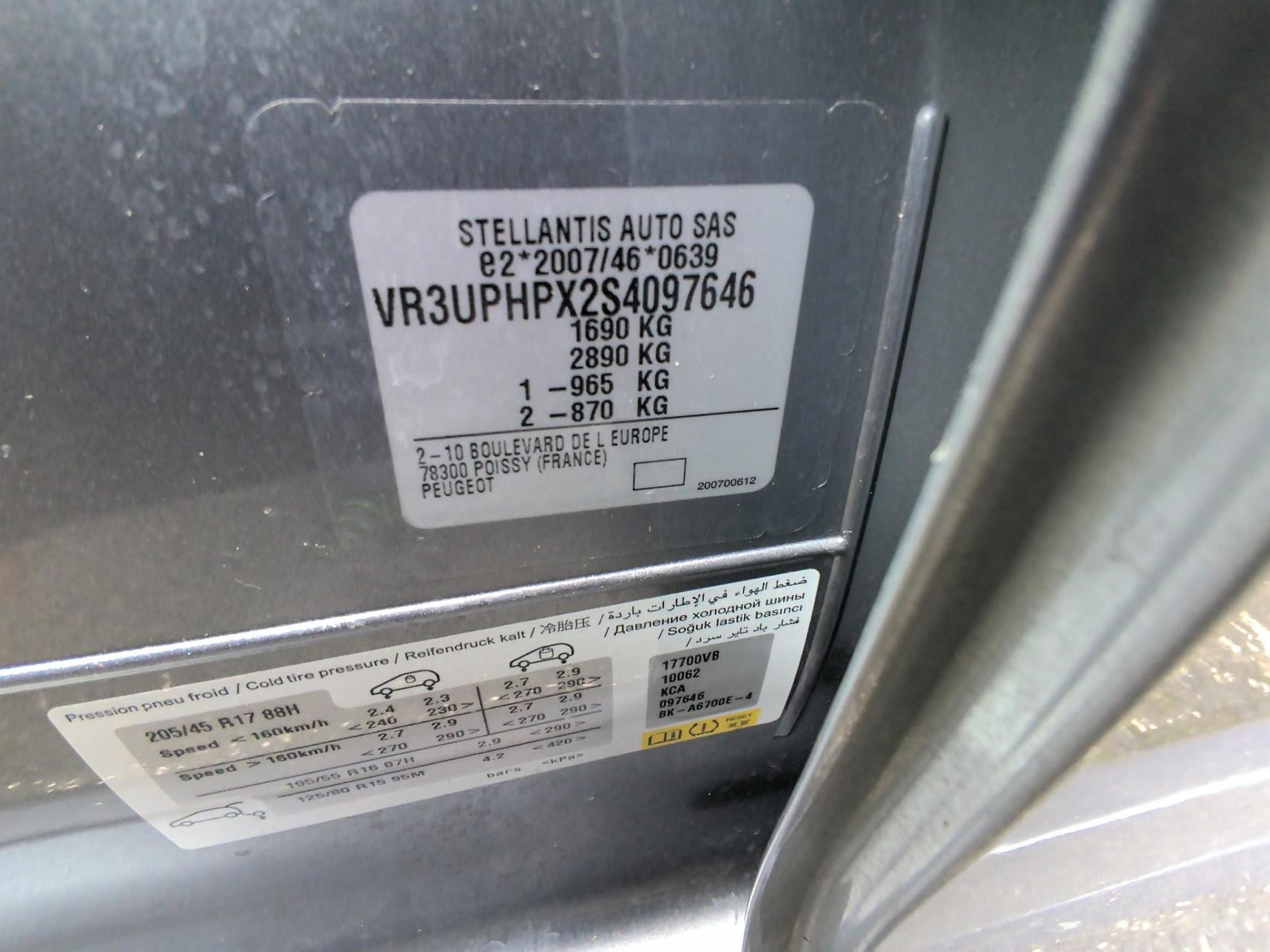 Peugeot 208 Hybrid 110 e-DCS6 GT 2025