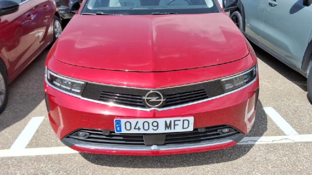 Opel Astra Nuevo Astra 5P Elegance 1.5D DTH AT8 S/S 130 HP (96kW)