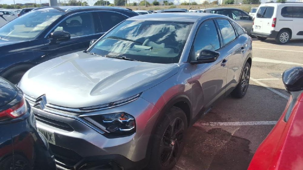 Foto Citroën C4 X 6