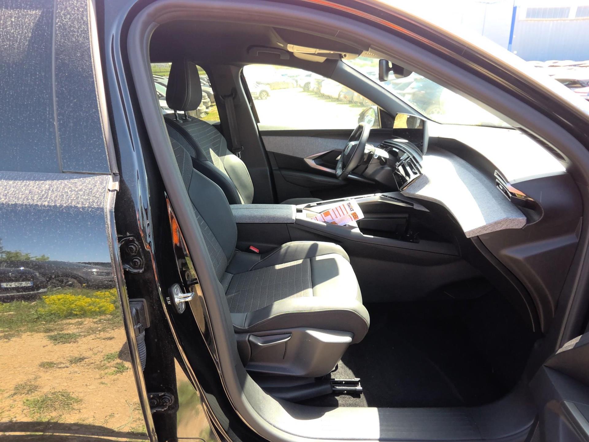 Peugeot 3008 Hybrid 136 e-DCS6 Allure 2024