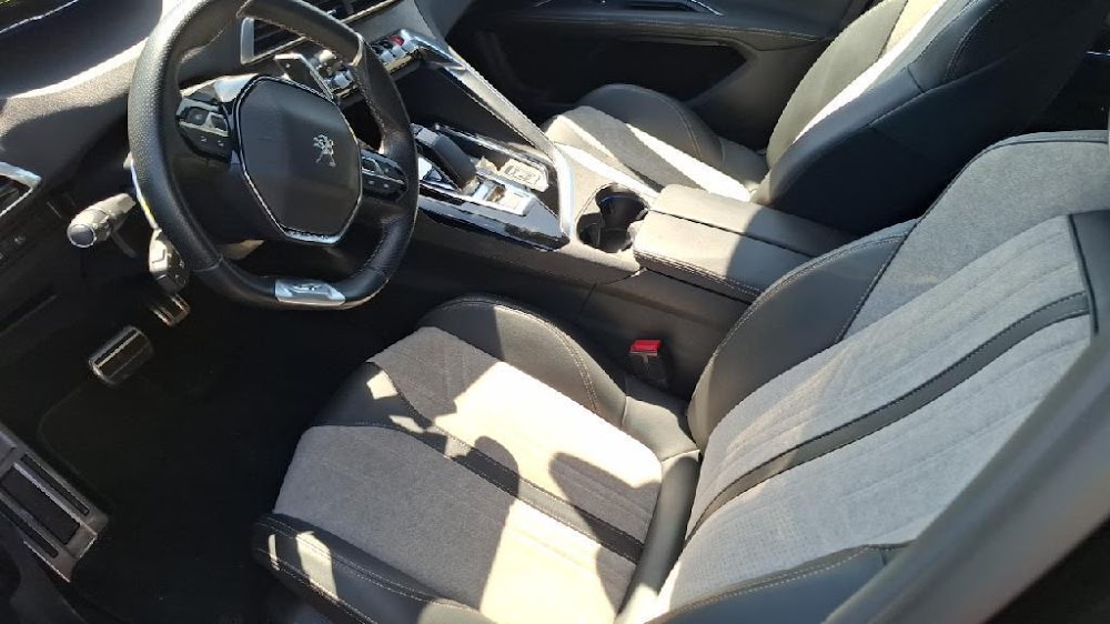 Foto Peugeot 3008 Hybrid 16