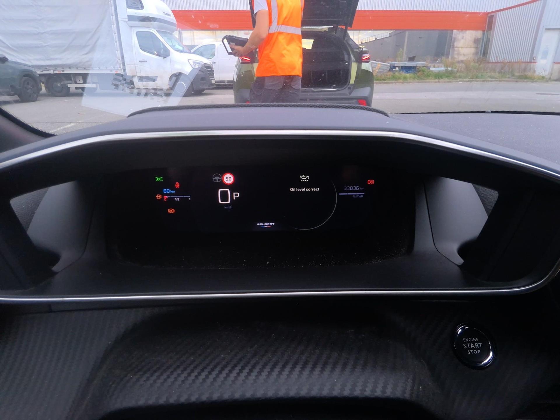 Peugeot 208 Hybrid 110 e-DCS6 GT 2025