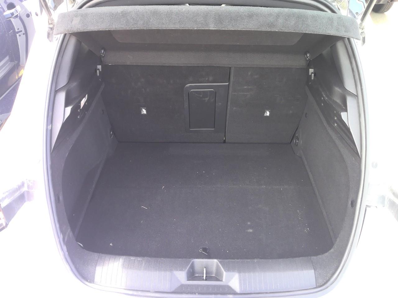 Foto Opel Astra PHEV 15