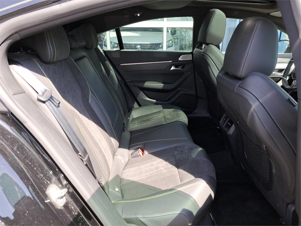 Peugeot 508 Hybrid4 360 e-EAT8 Peugeot Sport Engineered  2021