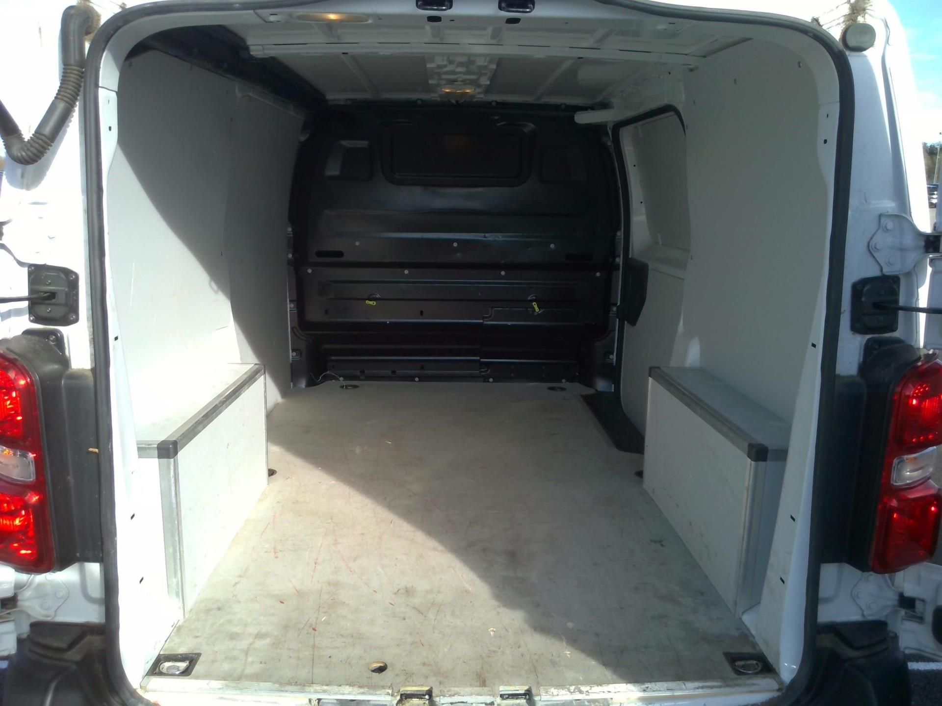 Peugeot EXPERT FGN TOLE M BLUEHDI 120 S&S BVM6 2023