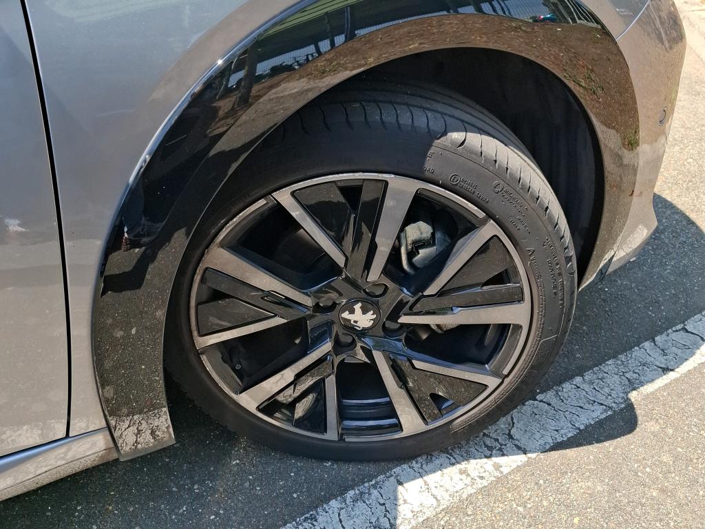 Peugeot 208 PureTech 130 S&S EAT8 GT 2023