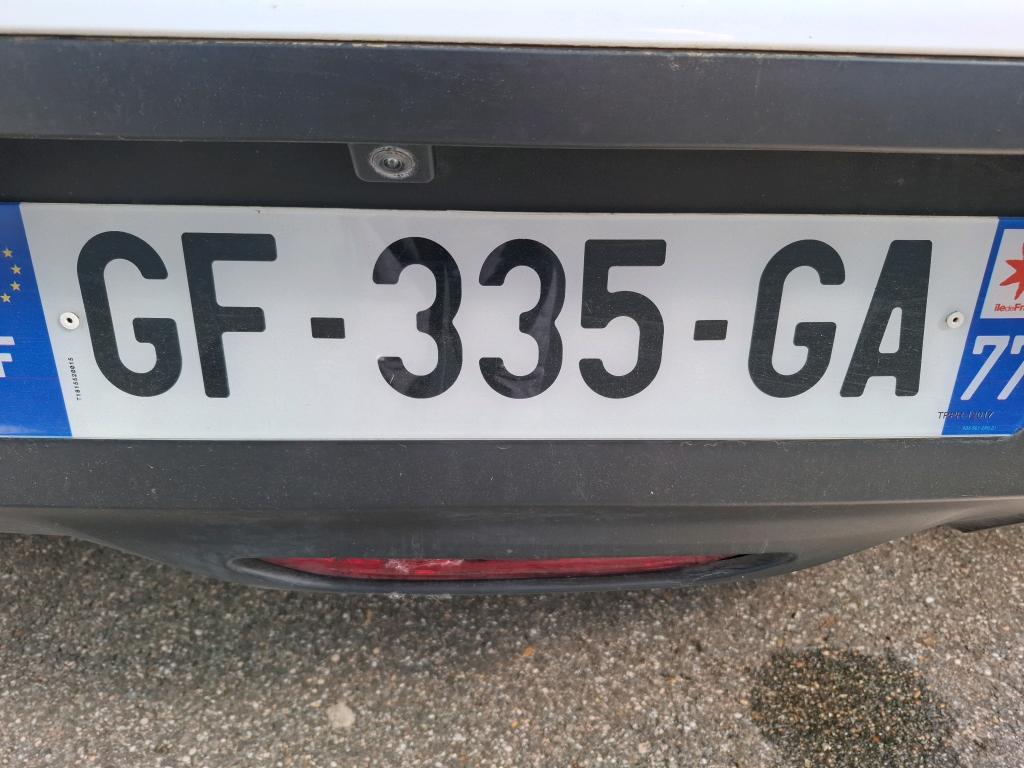 DS DS3 Crossback BlueHDi 130 EAT8 Performance Line+ 2022
